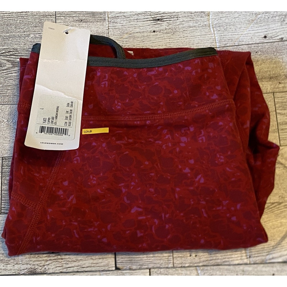 NWT Lole Women's Yoga Pilates Capri Pants size Large Carnelian Waterfall Red